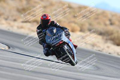 media/Jan-10-2025-CVMA Friday Practice (Fri) [[489e0da257]]/Group 4 and Trackday/Session 4 (Turn 16)/